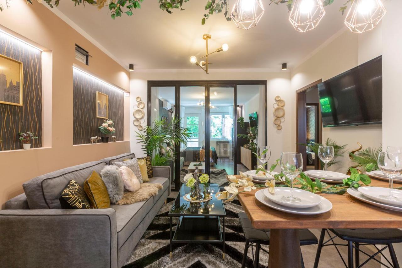 Stylish Quentin Apartment In The King Street บูดาเปสต์ ภายนอก รูปภาพ