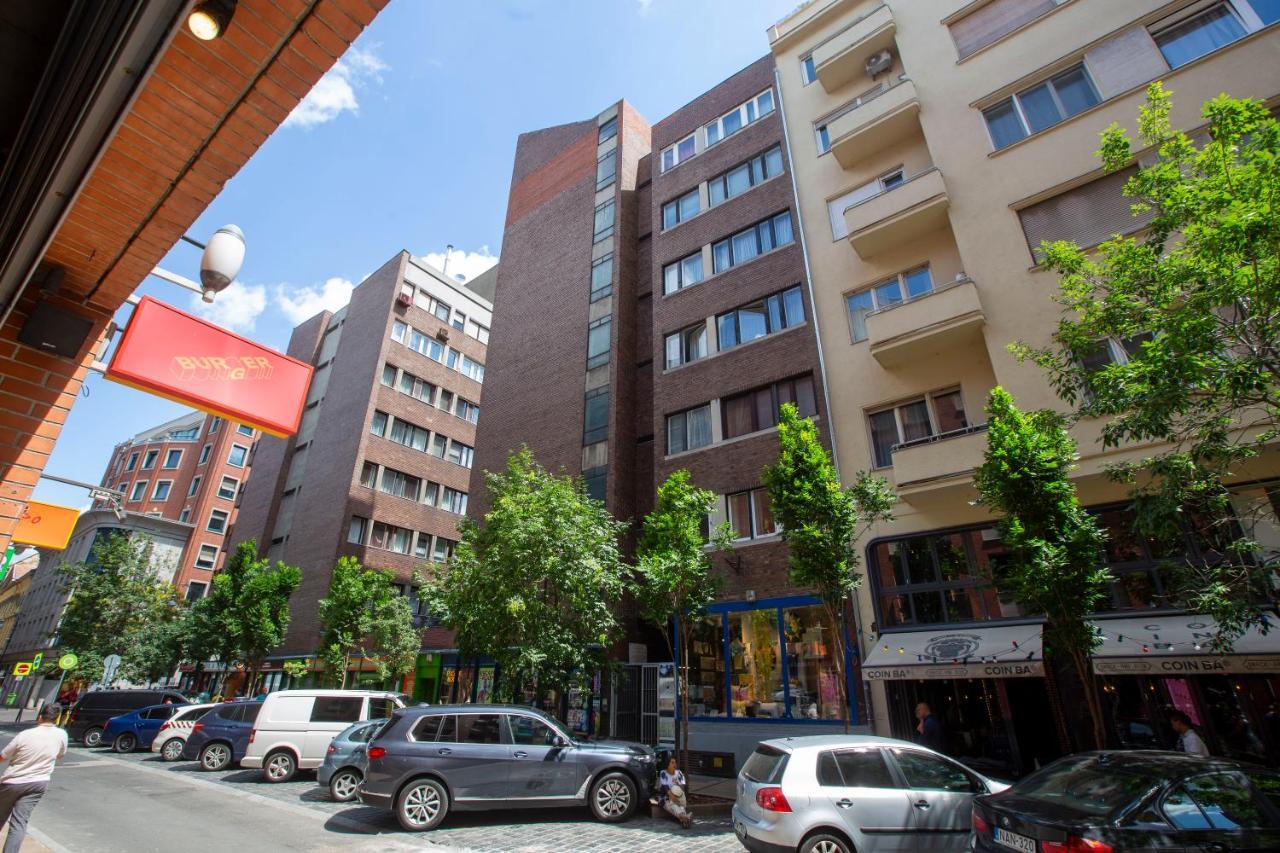 Stylish Quentin Apartment In The King Street บูดาเปสต์ ภายนอก รูปภาพ