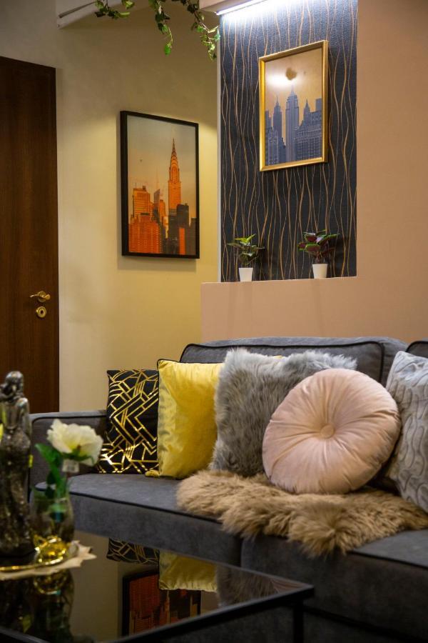 Stylish Quentin Apartment In The King Street บูดาเปสต์ ภายนอก รูปภาพ